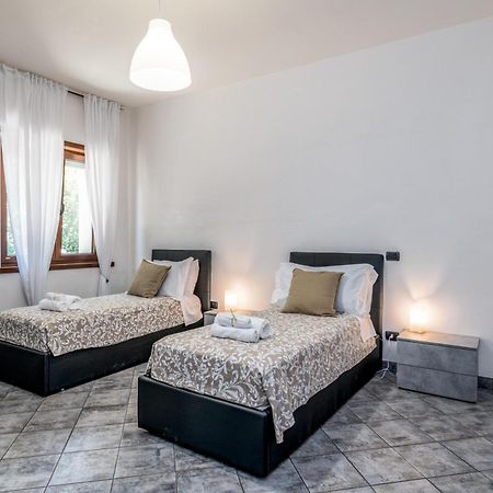 Villa Estia - Nel Cuore Della Valle D'Itria チステルニーノ エクステリア 写真