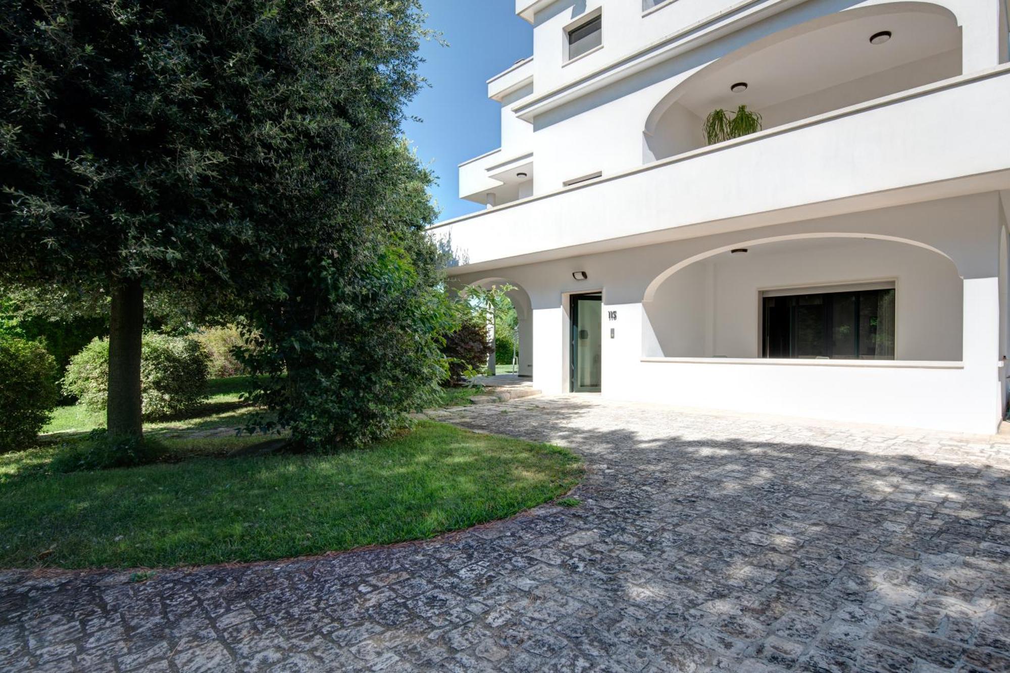 Villa Estia - Nel Cuore Della Valle D'Itria チステルニーノ エクステリア 写真
