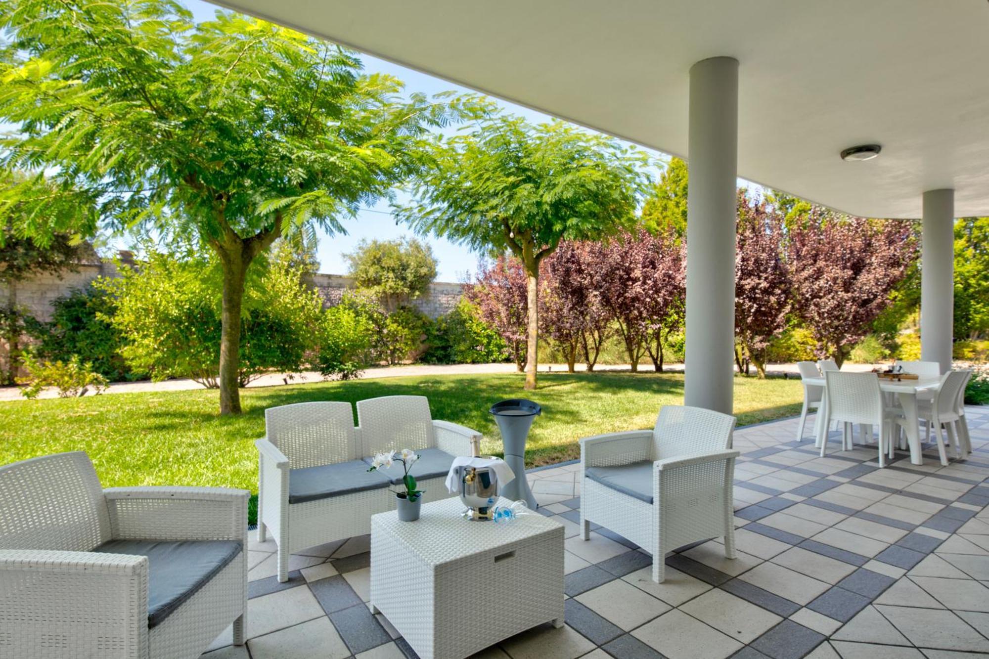Villa Estia - Nel Cuore Della Valle D'Itria チステルニーノ エクステリア 写真